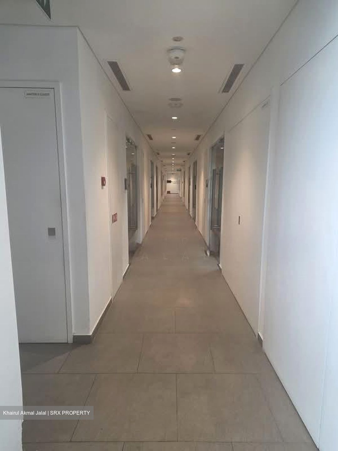 Woods Square (D25), Office #572115561
